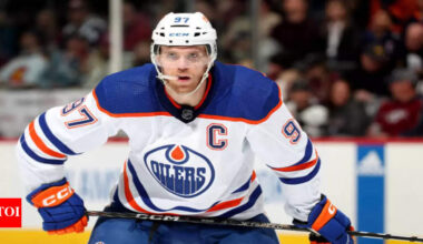 Connor McDavid contract delay raises eyebrows, but NHL Insider says Oilers are confident in long-term deal | NHL News