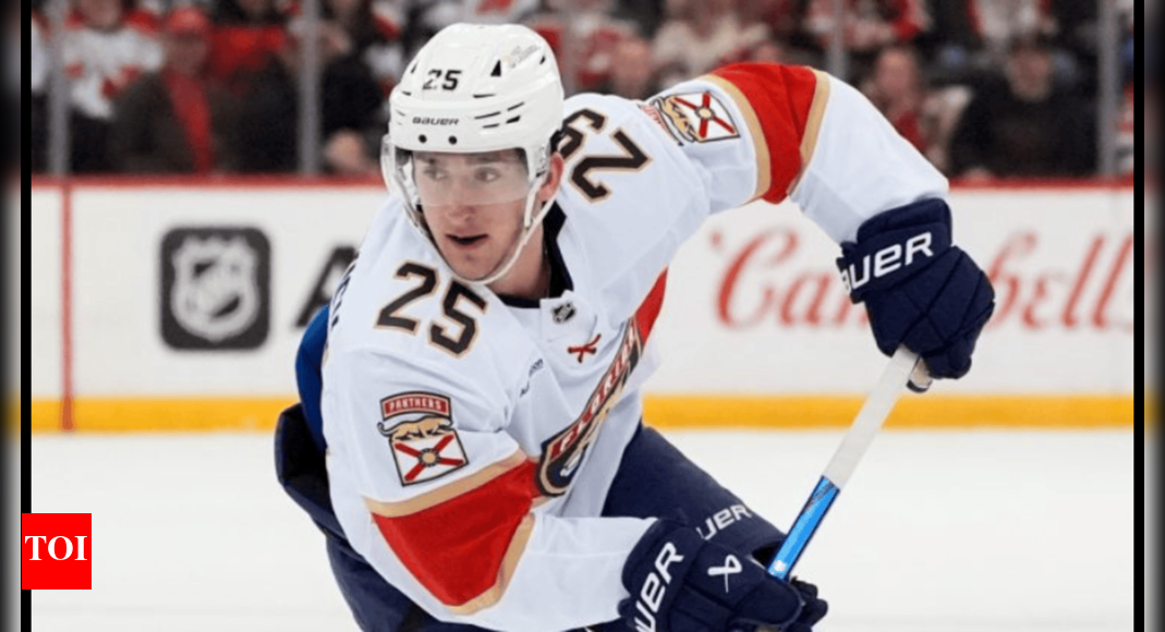 Florida Panthers complete roster by re-signing Mackie Samoskevich | NHL News