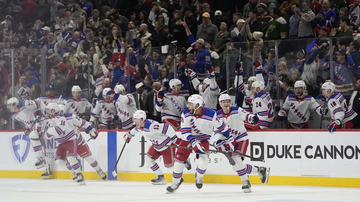 Braden Schneider scores in overtime to give the Rangers a 3-2 victory over the Wild