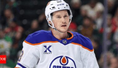 Jeff Skinner signs one-year, $3,000,000 deal with San Jose Sharks | NHL News