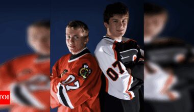 Patrick Kane and James van Riemsdyk have finally become NHL teammates, 18 years after going 1–2 | NHL News