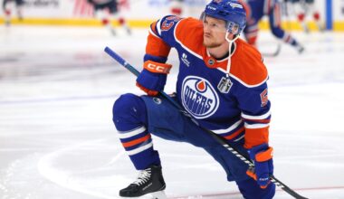 San Jose Sharks sign ex-Edmonton Oiler Jeff Skinner to one-year deal