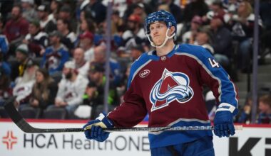 Josh Manson signs 2-year contract with Colorado Avalanche after injury-plagued season