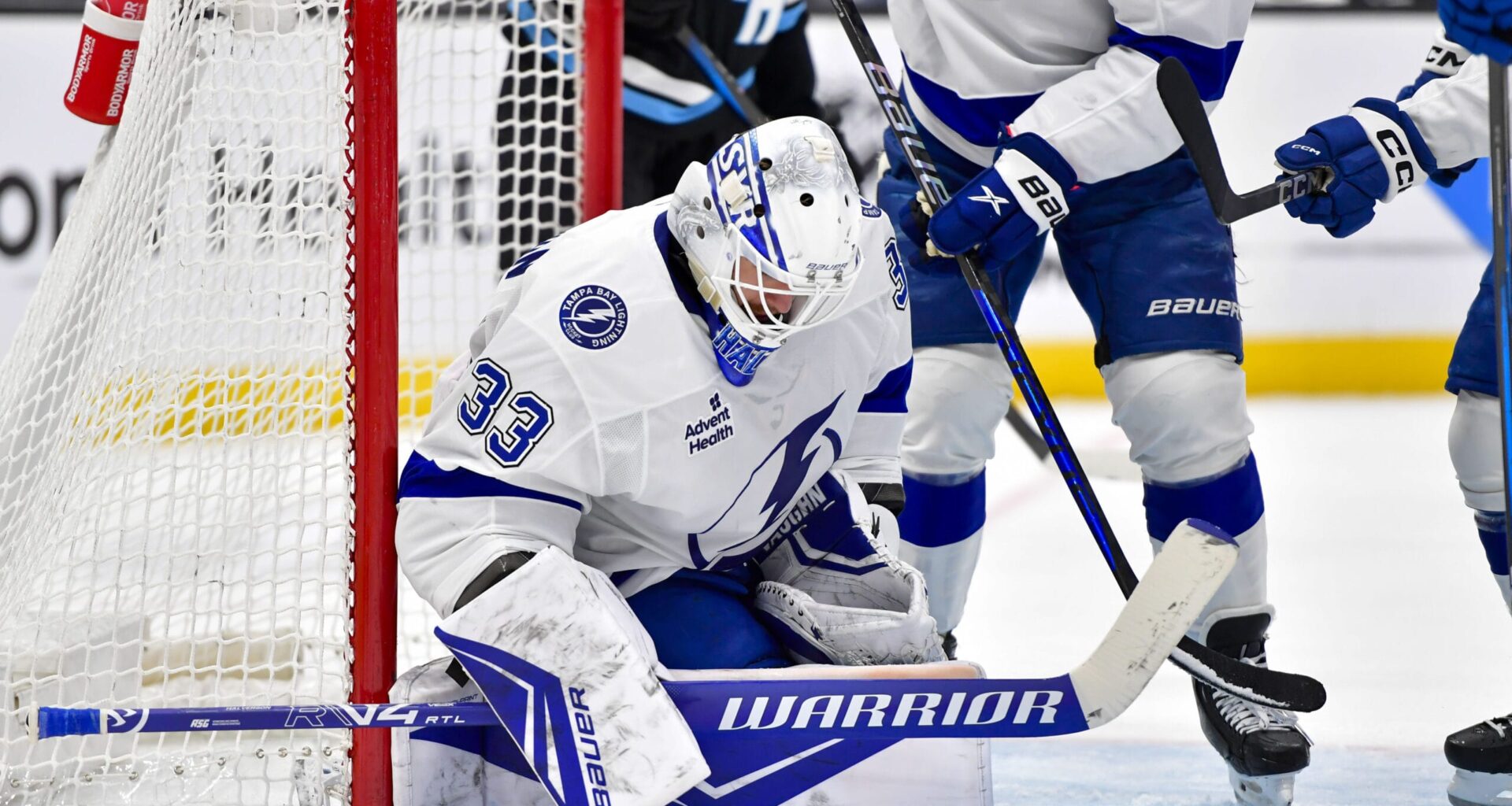 Lightning drop middle game of road trip, 6-4 to Utah