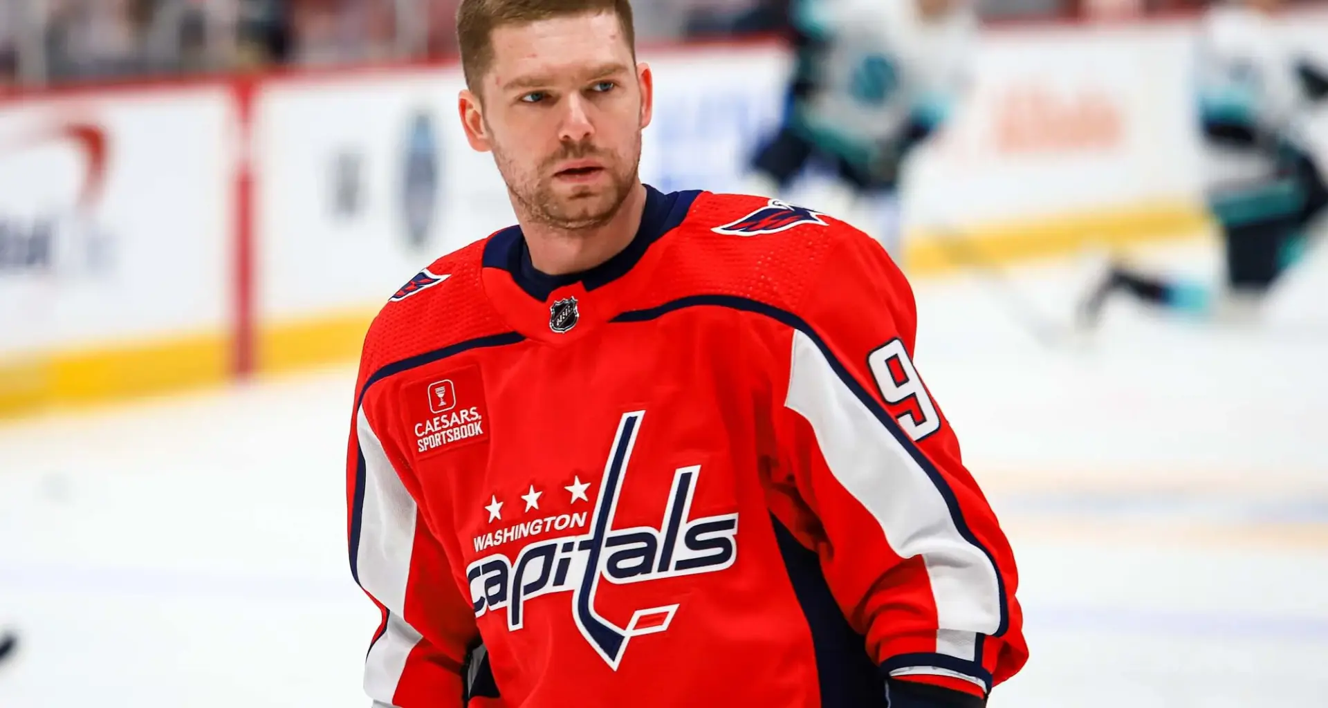 Evgeny Kuznetzov Hints at His Next NHL Team in New Picture