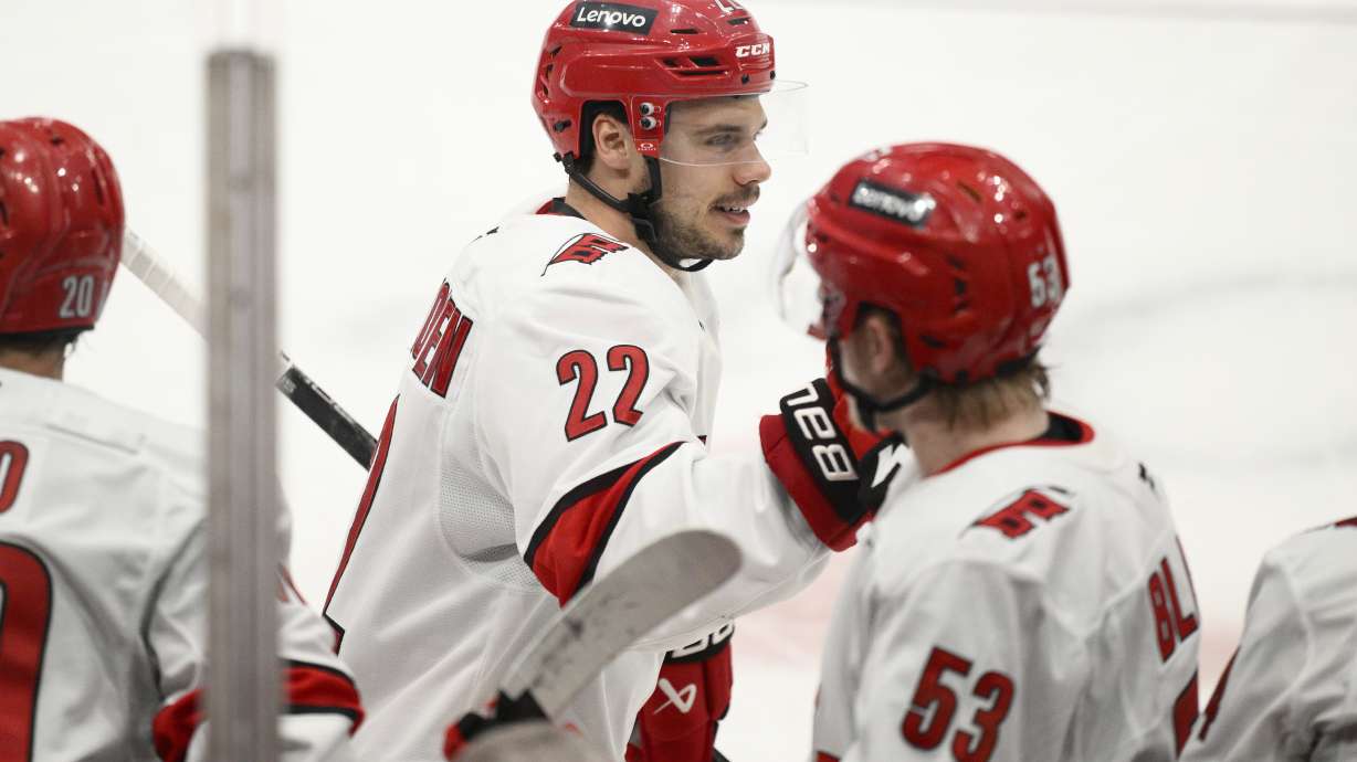 Jaccob Slavin scores in OT as the Hurricanes beat the Capitals in Game 1 of their 2nd-round series