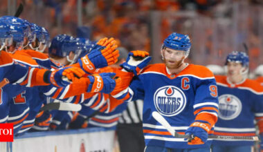 Edmonton Oilers face crucial offseason with Connor McDavid extension and Kris Knoblauch decision pending | NHL News