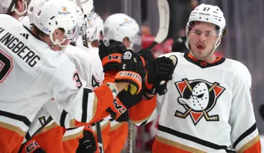 Teams Could Be Eyeing $9.3 Million/Year Offer Sheet for Unsigned Pacific Division Star