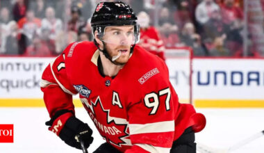 Connor McDavid free agency sparks NHL frenzy as Oilers insider reveals he's likely staying in Edmonton | NHL News