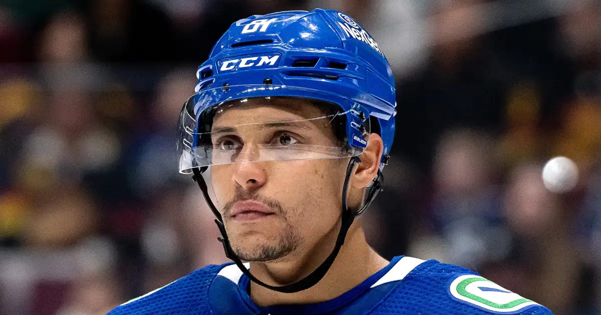 Vancouver Canucks Place Fan Favorite Power Forward on the Trade Block and It's Confirmed