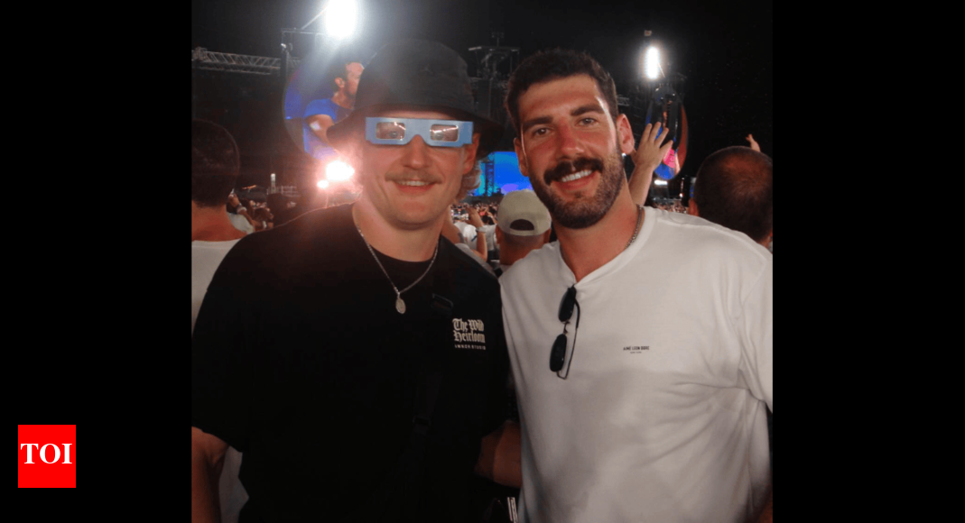 Conor Timmins reunites with Maple Leafs' Bobby McMann and Joseph Woll at Coldplay concert in Toronto | NHL News