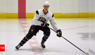 From piano prodigy to NHL prospect: William Moore’s unusual road to the Boston Bruins blends music, adversity, and raw hockey talent | NHL News
