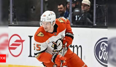 Is NHL defenseman Jacob Trouba eyeing a potential return to Winnipeg? | NHL News