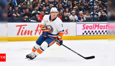Maxim Tsyplakov dodges arbitration with Islanders in rare post-rookie NHL $4.5M deal settlement | NHL News
