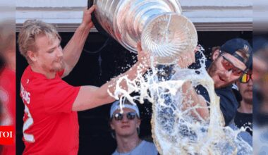 Aaron Ekblad, Seth Jones, and Gustav Forsling celebrate the Stanley Cup moment at the Coldplay Show | NHL News