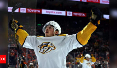 Philip Tomasino sees breakout role with Pittsburgh Penguins in youth-oriented rebuild | NHL News