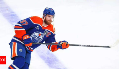 NHL Trade Rumors: Oilers captain Connor McDavid reportedly eyeing Maple Leafs switch to reunite with Auston Matthews | NHL News