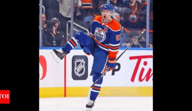 Edmonton Oilers face uncertainty as Connor McDavid eyes short-term NHL contract extension at potential record salary | NHL News