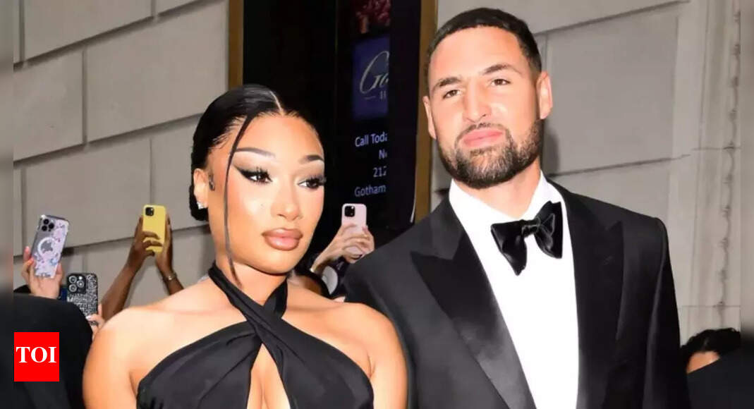 Dallas Mavericks star Klay Thompson gets cozy with Megan Thee Stallion on offseason fishing retreat | NBA News