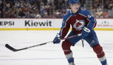 Avalanche extend Josh Manson through 2027-28