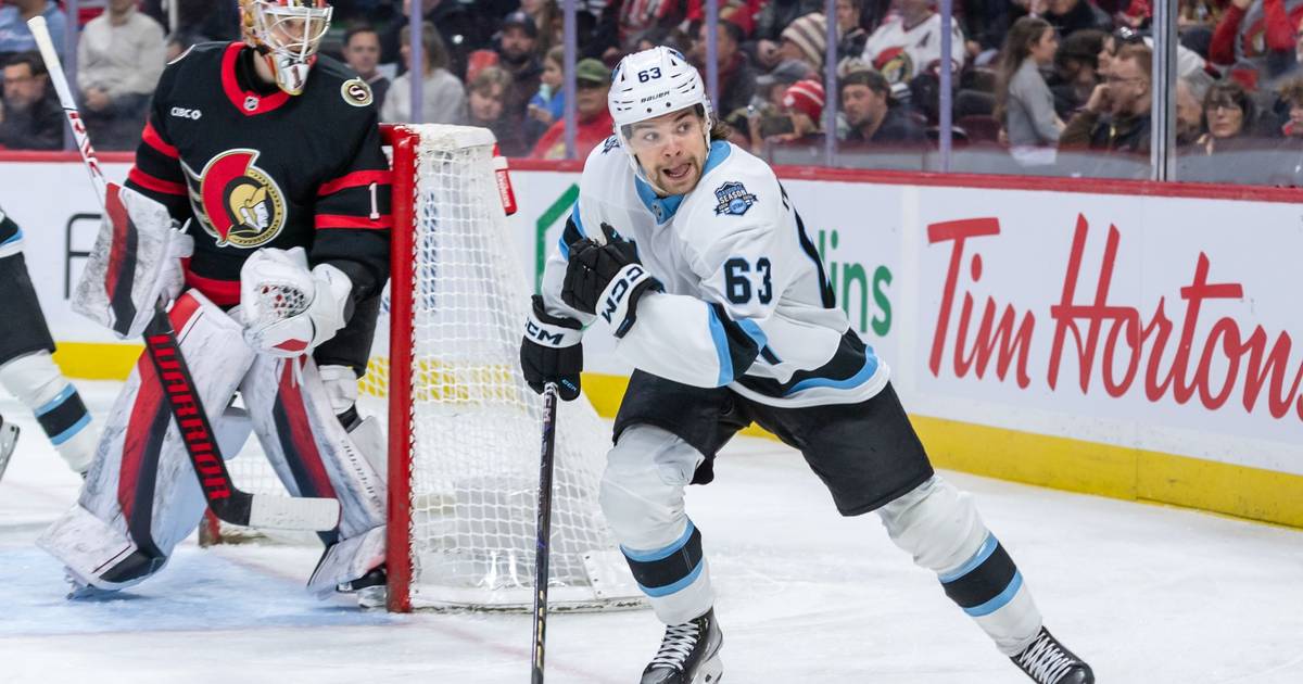 New Toronto Maple Leafs player was golfing the moment he learned of trade