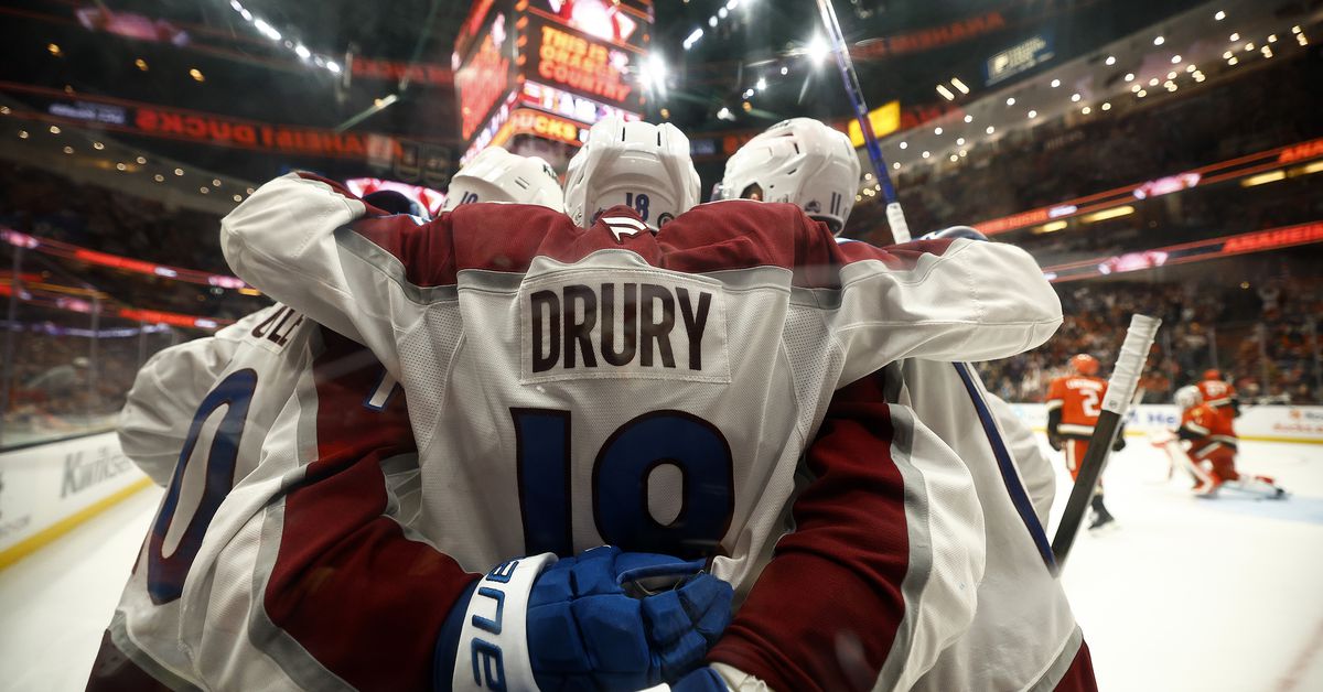 Recap: Avs rally to defeat Ducks 4-2, face Dallas next in first round