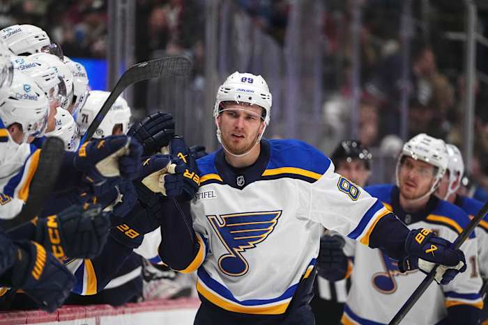 Blues edge Penguins 5-4 in OT, running win streak to franchise-tying 11 games