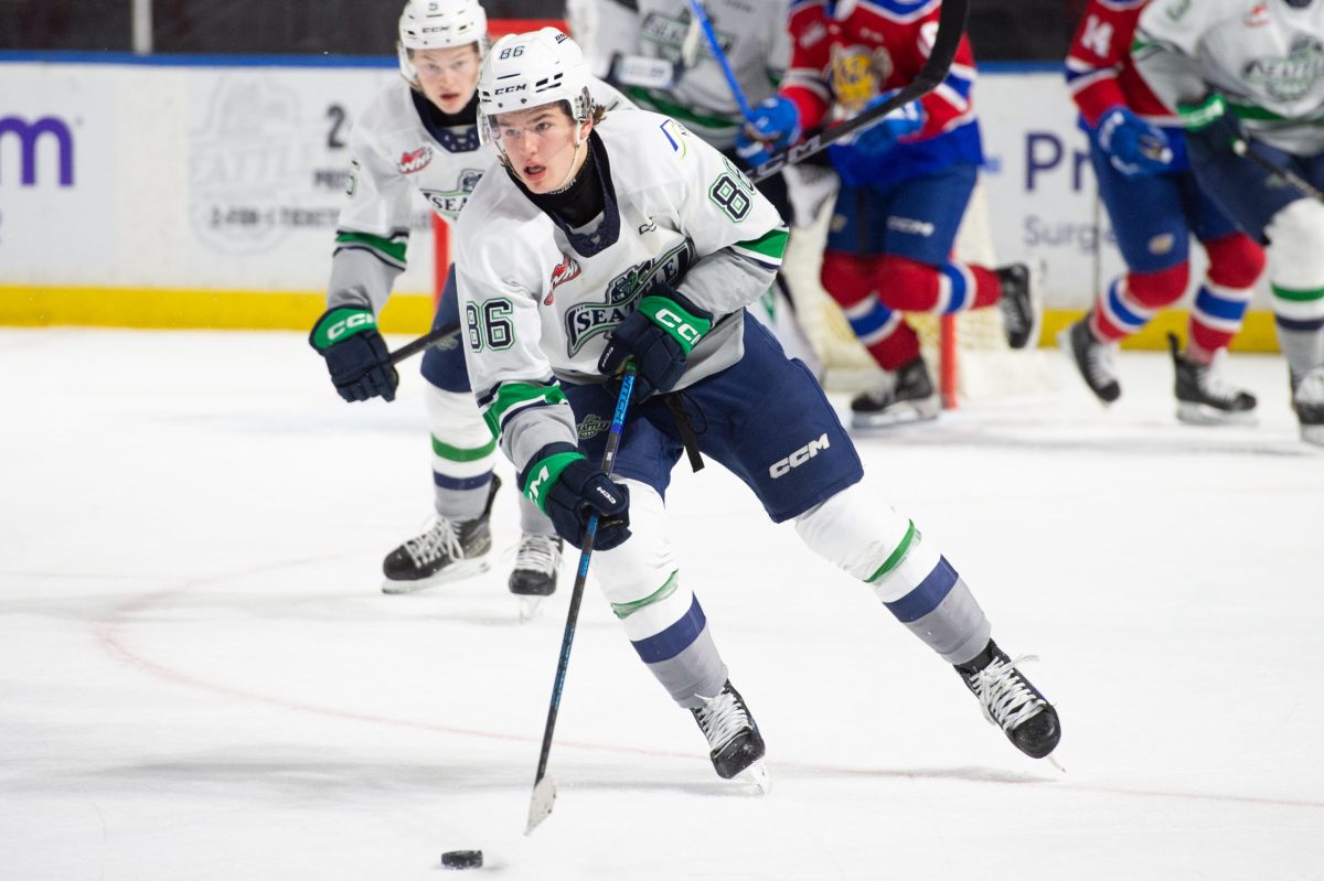 Vancouver Canucks 1st-Round Pick Braeden Cootes Makes Team History Just Days After Being Drafted