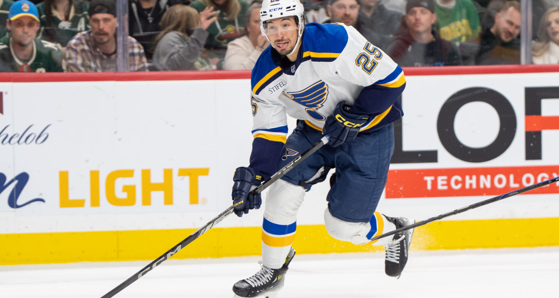 Report Confirms Team Is Shopping Star Player's Contract, Presenting Leafs with Key Opportunity