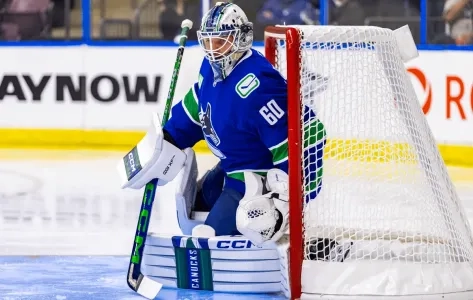 Vancouver Canucks goaltender Nikita Tolopilo. Vancouver Canucks goaltender Nikita Tolopilo.