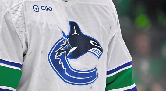 Vancouver Canucks sign 2ns round draft pick goalie Aleksei Medvedev