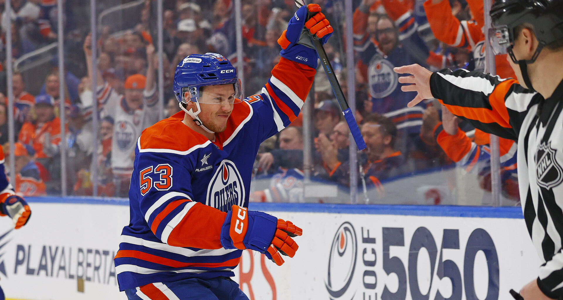 Maple Leafs Miss Out on Former 40-Goal Scorer After He Officially Signs Elsewhere