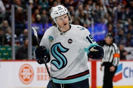 Dec 22, 2024; Denver, Colorado, USA; Seattle Kraken left wing Jared McCann (19) celebrates his goal in the first period against the Colorado Avalanche at Ball Arena. Mandatory Credit: Isaiah J. Downing-Imagn Images Dec 22, 2024; Denver, Colorado, USA; Seattle Kraken left wing Jared McCann (19) celebrates his goal in the first period against the Colorado Avalanche at Ball Arena. Mandatory Credit: Isaiah J. Downing-Imagn Images