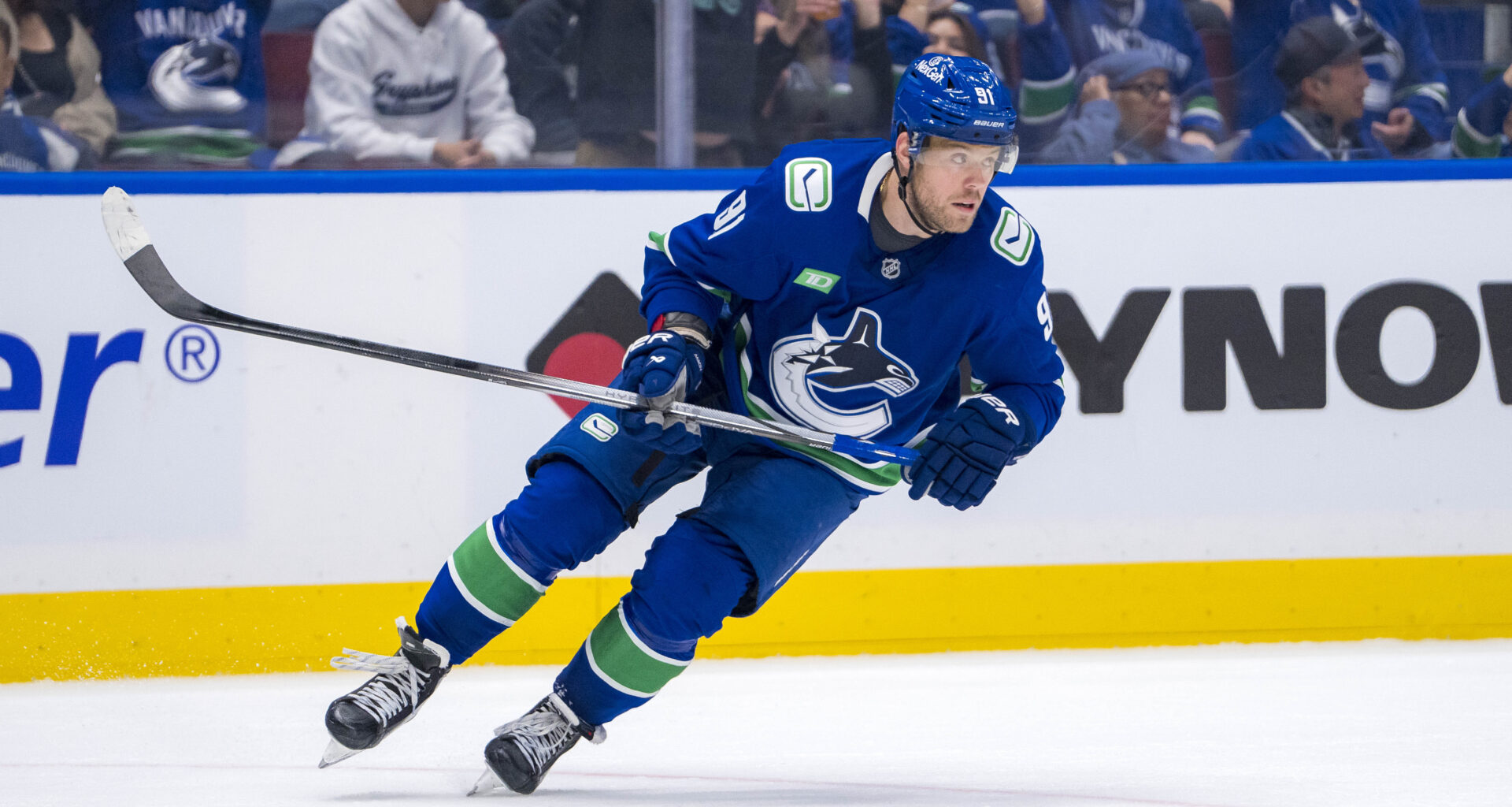 Former Vancouver Canucks Forward Reportedly Tempted by Major Offers to Leave the NHL and Sign Overse