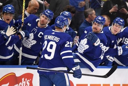 Jan 25, 2023; Toronto, Ontario, CAN; Toronto Maple Leafs forward Pontus Holmberg (29) celebrates with teammates after scoring a goal against the New York Rangers in the first period at Scotiabank Arena
