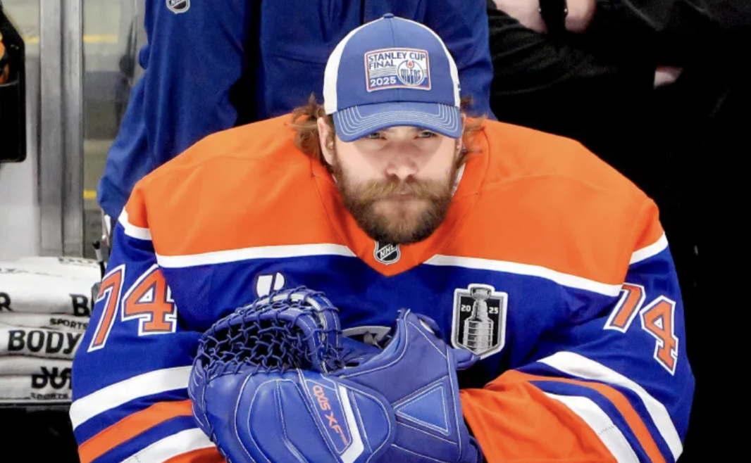 Oilers May Be Facing Contract Disaster With Goalie After Divisional Rival Hands Out Massive Deal