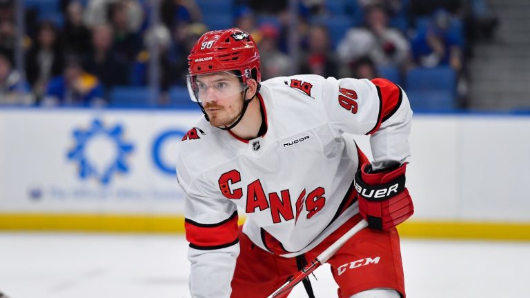 Vancouver Canucks Receive Important Update in Their Hot Pursuit of Top UFA Center Jack Roslovic