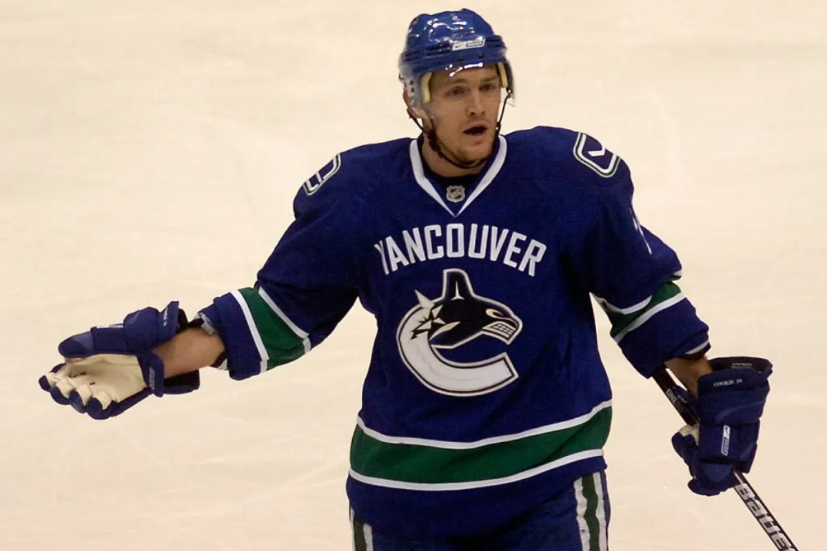Controversial Former Vancouver Canucks Forward & Stanley Cup Champion Lands New Job in Hockey
