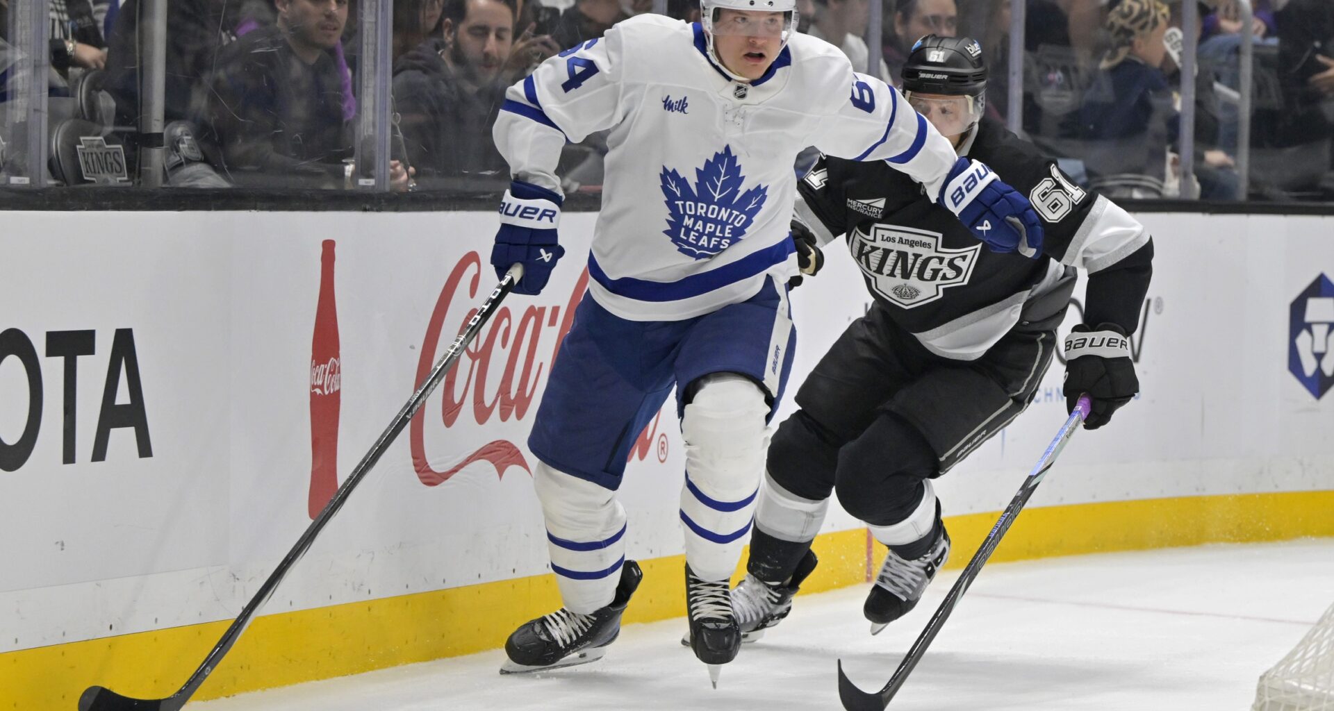 TSN Analyst Reveals What the Leafs Can Expect to Get in Return for Two Forwards on Trading Block
