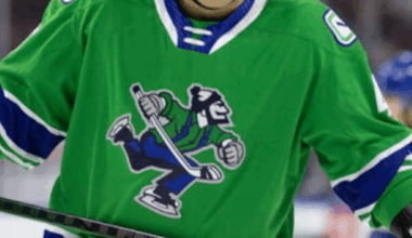 Canucks Officially Sign North Vancouver Native and Former Captain to New Minor League Contract