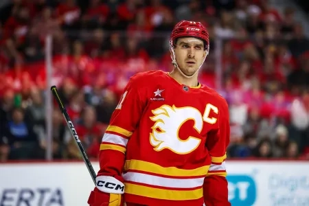 Mikael Backlund of the Calgary Flames.