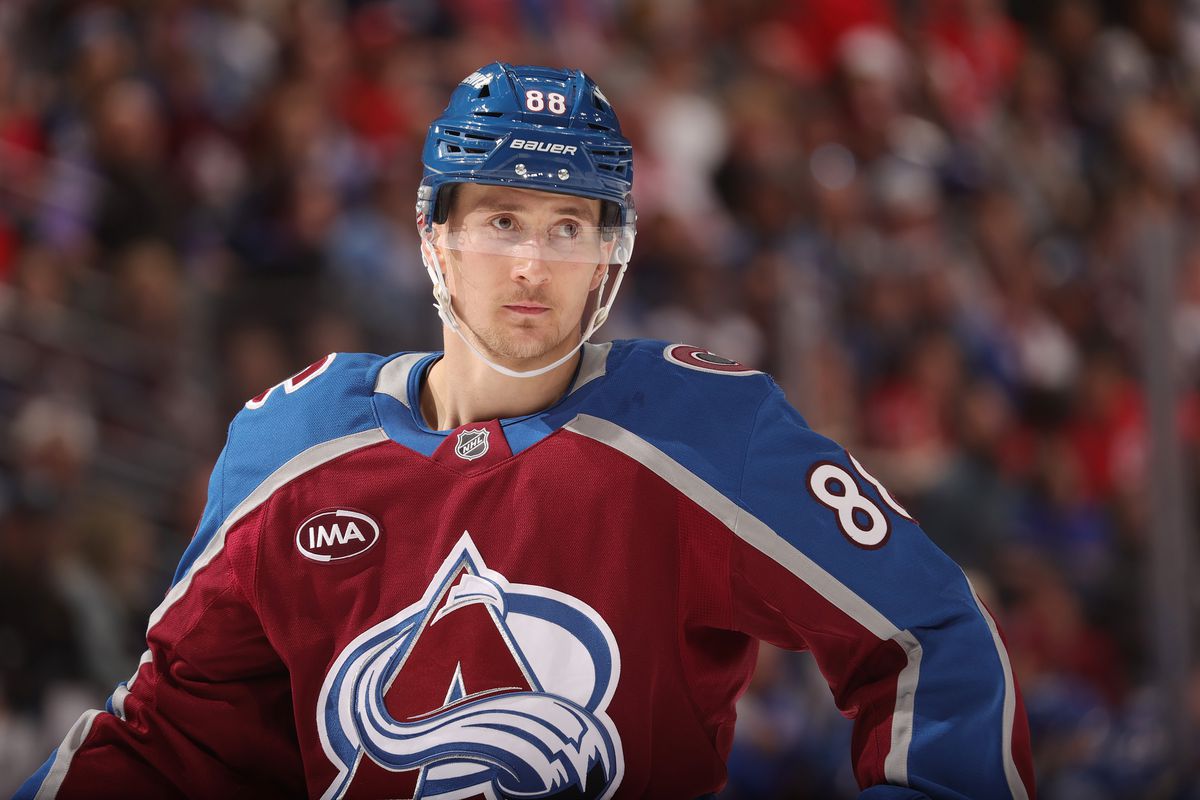 Colorado Avalanche Facing Ultimatum With Star Winger as he Enters Last Year of his Deal
