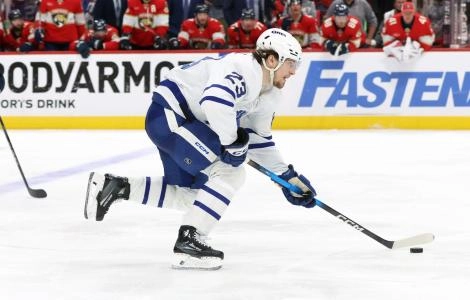 May 11, 2025; Sunrise, Florida, USA; Toronto Maple Leafs left wing Matthew Knies (23) skates with the puck against the Florida Panthers during the third period in game four of the second round of the 2025 Stanley Cup Playoffs at Amerant Bank Arena. May 11, 2025; Sunrise, Florida, USA; Toronto Maple Leafs left wing Matthew Knies (23) skates with the puck against the Florida Panthers during the third period in game four of the second round of the 2025 Stanley Cup Playoffs at Amerant Bank Arena.