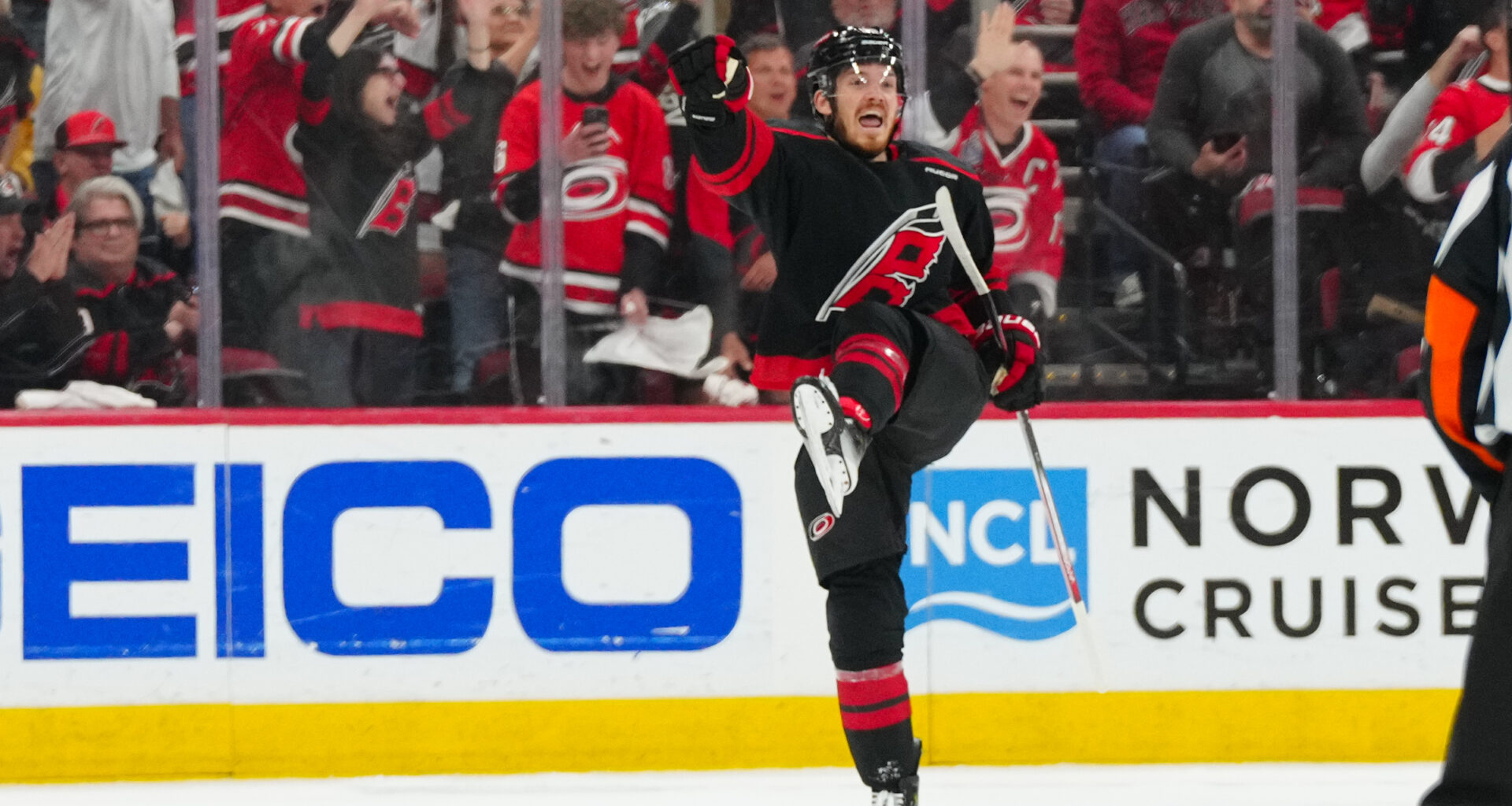 Jack Roslovic Sets His Price, Putting Pressure on Maple Leafs to Make a Call