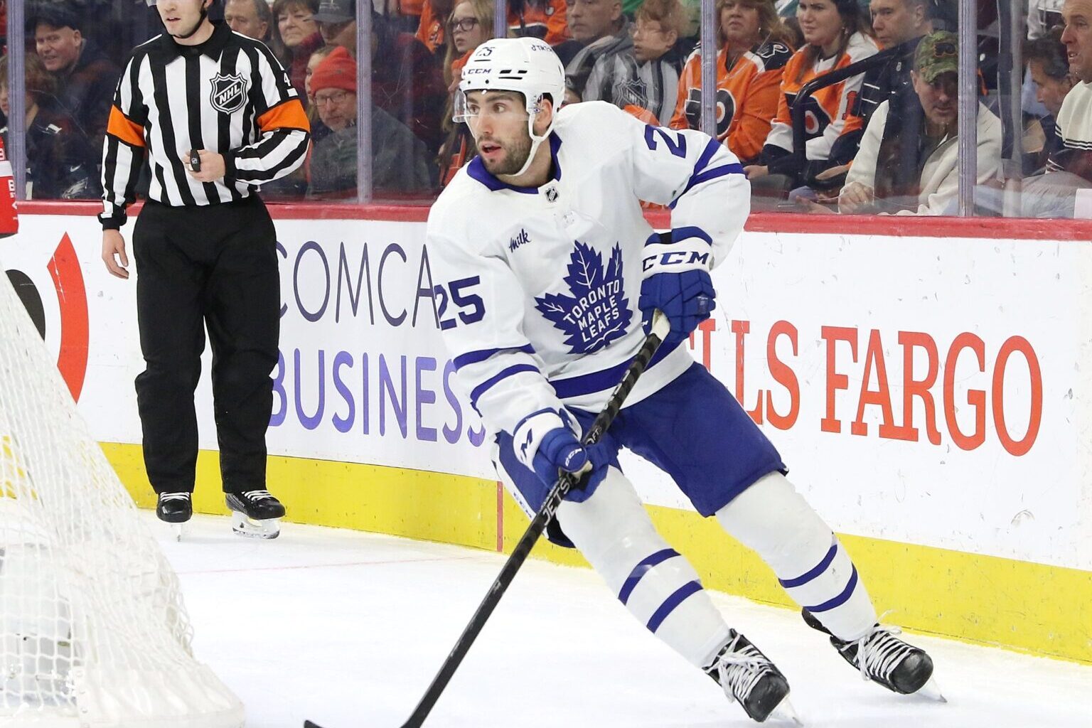 Longtime Maple Leafs Defenseman in Serious Contract Dispute With His New Team