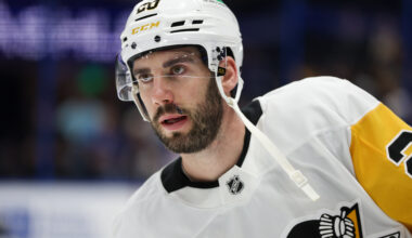 Fans Erupt After Former Maple Leafs Defenseman Signs Surprising Deal With Division Rival