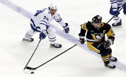 Sidney Crosby is a viable trade option for the Maple Leafs