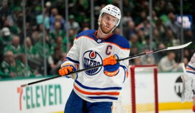 Oilers GM Stan Bowman Hints at Timeline for Connor McDavid Extension