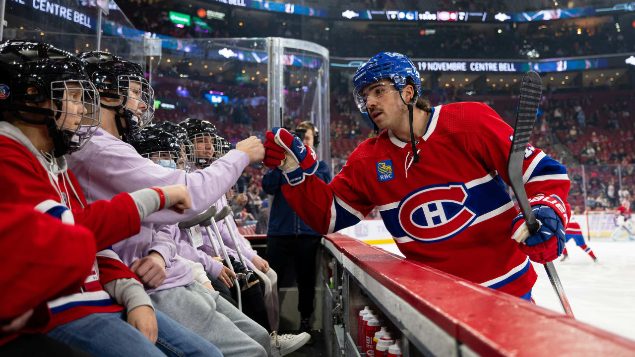 Canadiens' Alex Newhook Calls Out NHLers Who Refuse to Sign in Canada Over Taxes