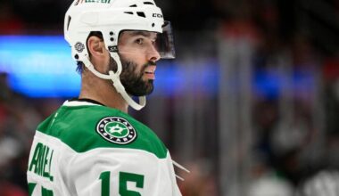 North Andover's Blackwell re-signs with Dallas | Local Sports